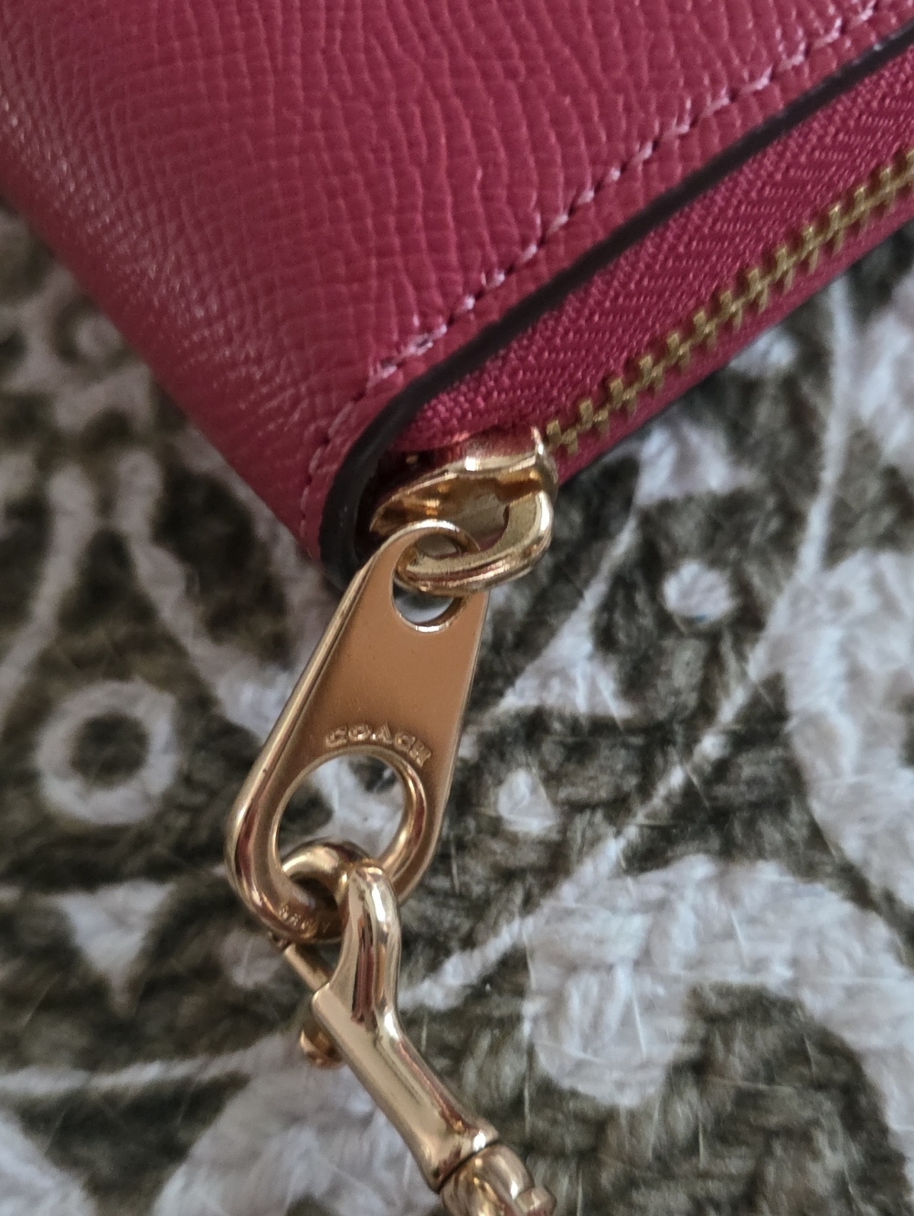 Coach Pink Long Zip Around Leather Wallet/ Wristlet - Picture 6 of 7